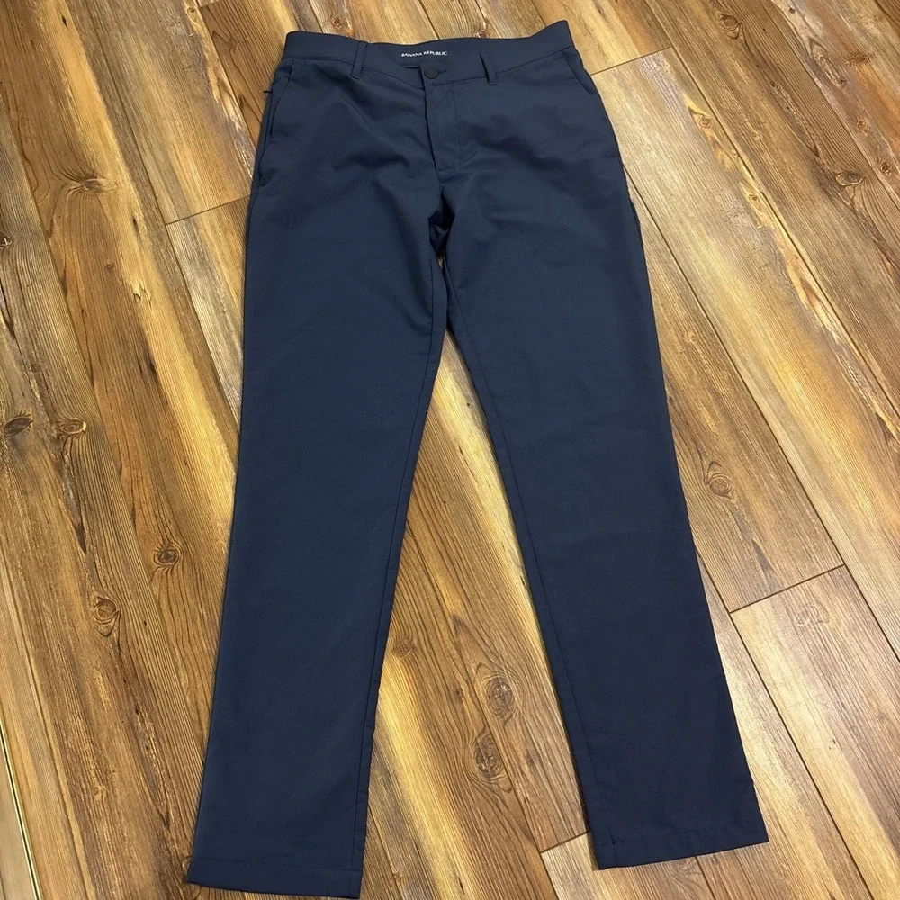 NWOT Banana Republic Men Blue Performance Stretch Slim Flat Front Pants 32x34
